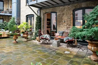 Ejerlejlighed på Nikolaj Plads 34, 1. th., 1067 København K