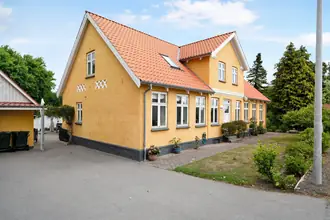 Villa på Århusvej 12, Følle, 8410 Rønde