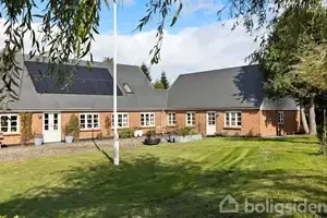 Villa på Farrevej 86, 8450 Hammel