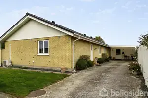 Villa på Præstholmvej 3, 4070 Kirke Hyllinge