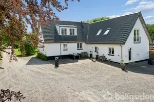 Landejendom på Lindå Hede 12, 8543 Hornslet