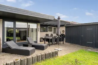 Rækkehus på Ålholmvej 141, Tjørring, 7400 Herning