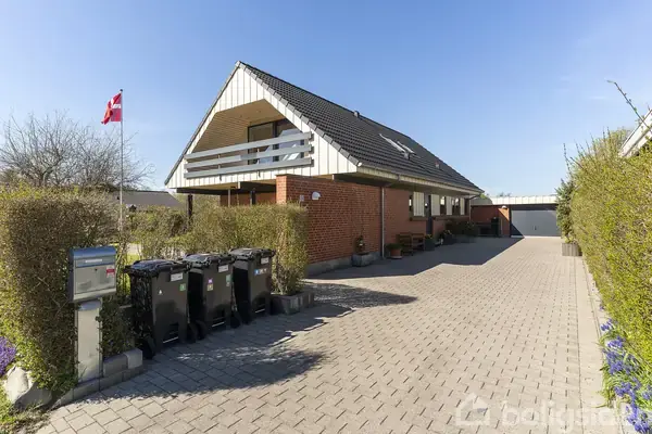 Velbeliggende villa med masser af plads!