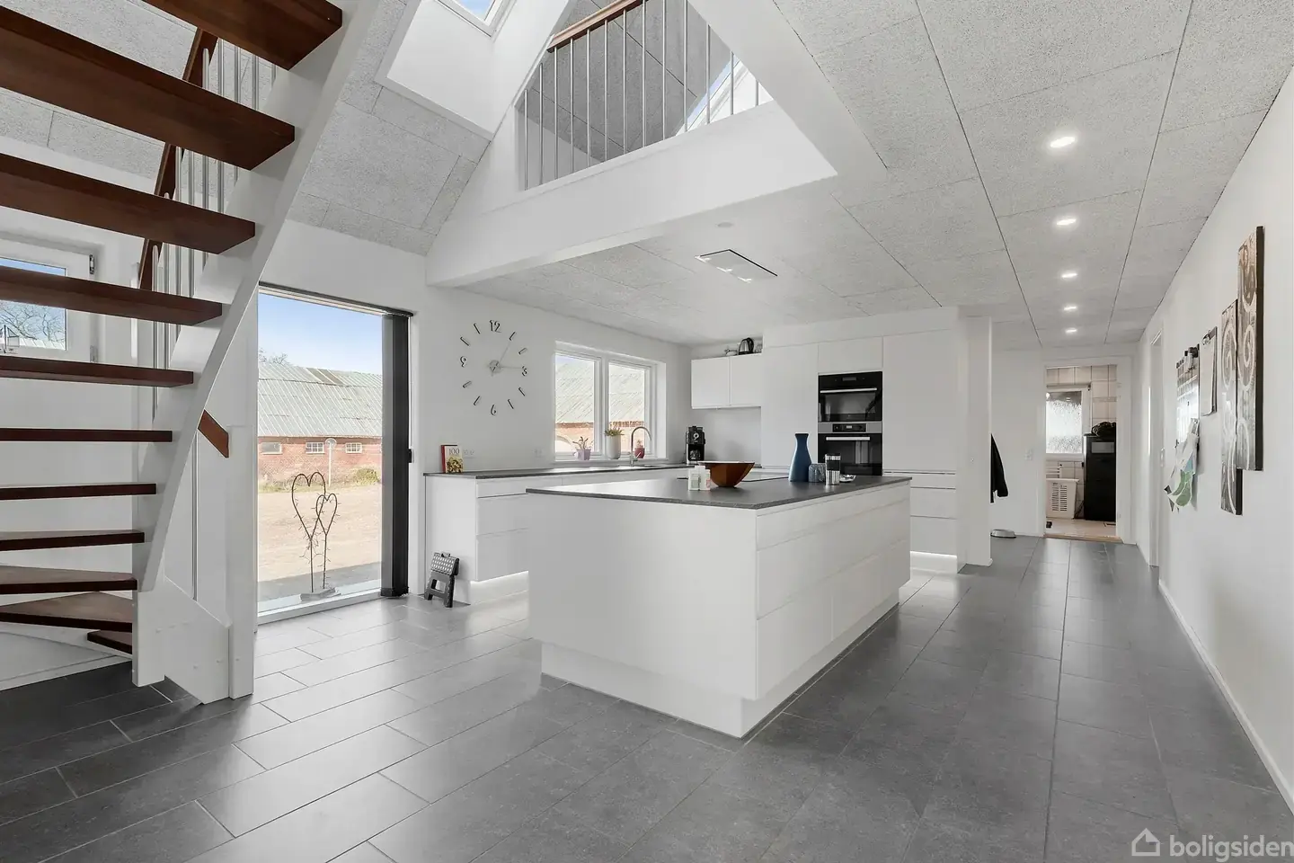 Casa, 252 m², terreno 39904 m²