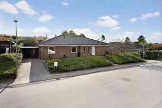 Villa på Bakkeskråningen 22, Næsby, 5270 Odense N