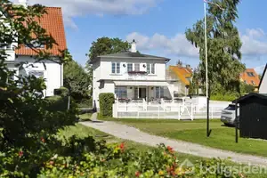 Villa på Strandvejen 87, 3070 Snekkersten