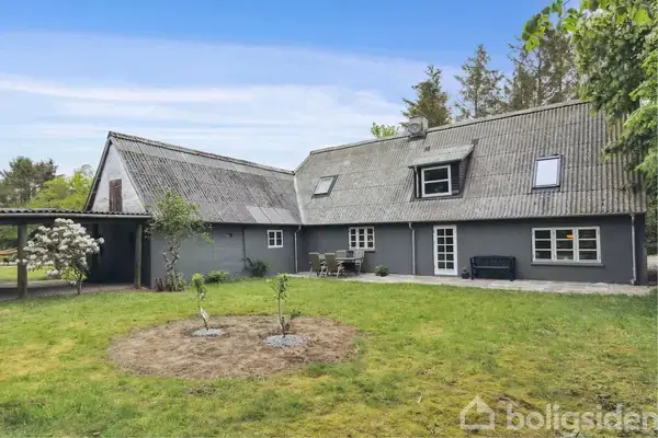 Landejendom på Ørbækvej 211, 5882 Vejstrup