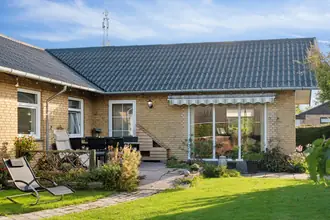 Villa på Hybenvej 1, 4735 Mern