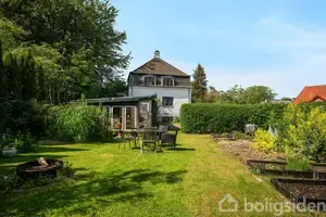 Villa på Landevejen 18, 8350 Hundslund