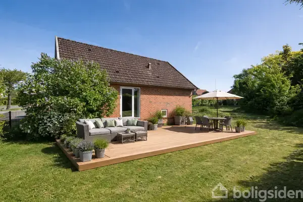 Villa på Yduns Alle 17, 6705 Esbjerg Ø