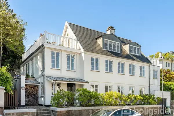 Villa på Strandvejen 383, 2930 Klampenborg
