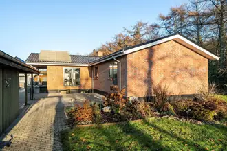 Villa på N. J. Fjords Allé 10, 7330 Brande