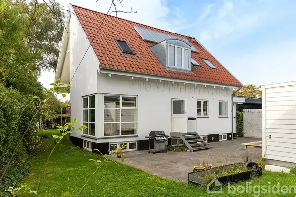 Villa på Humlebæk Strandvej 66, 3050 Humlebæk