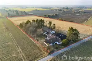 Landejendom på Langevej 2, 4173 Fjenneslev