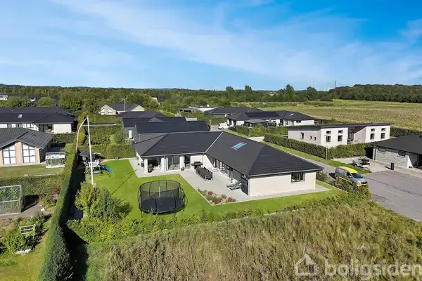 Villa på Rævdalslunden 98, 9330 Dronninglund