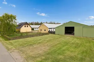 Landejendom på Saltumvej 166, 9700 Brønderslev