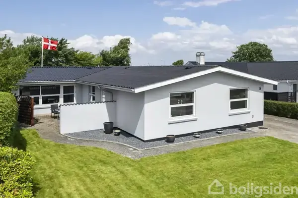 Villa på Liljevej 5, 9670 Løgstør
