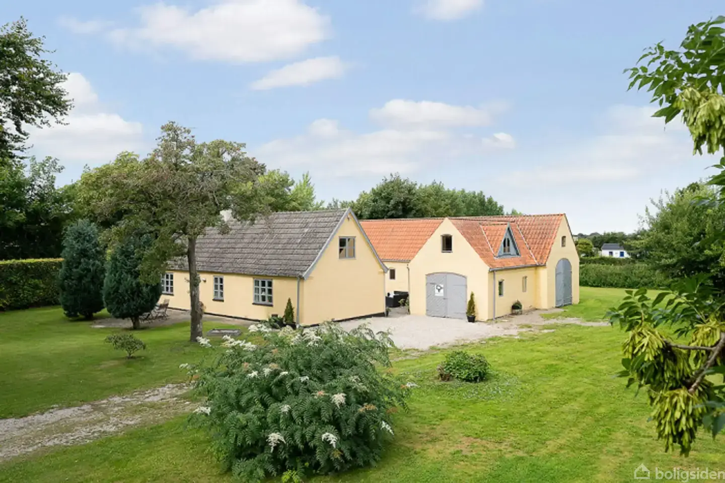 Naturskønt hjem et stenkast fra vandet ved Stevns Klint