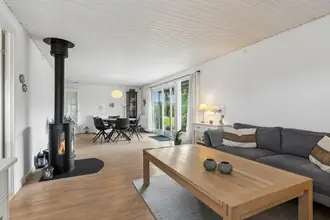 Villa på Tjørnen 201, Niverød, 2990 Nivå