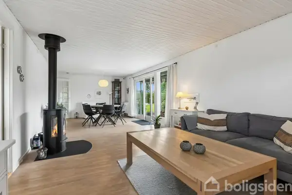 Villa på Tjørnen 201, 2990 Nivå