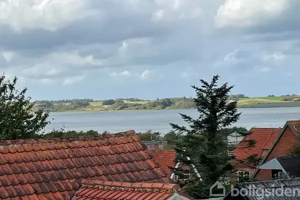 Villa på Nørregade 20, st., 7600 Struer