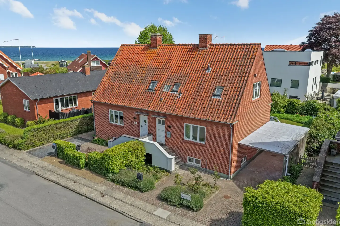 Tæt ved Sydstranden og skoven