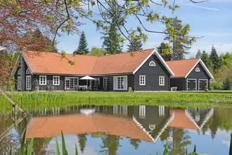 Landejendom på Møllehøjvej 6, Naldal, 8752 Østbirk