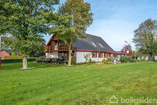 Villa på Simmelkær Hovedgade 2, 7451 Sunds