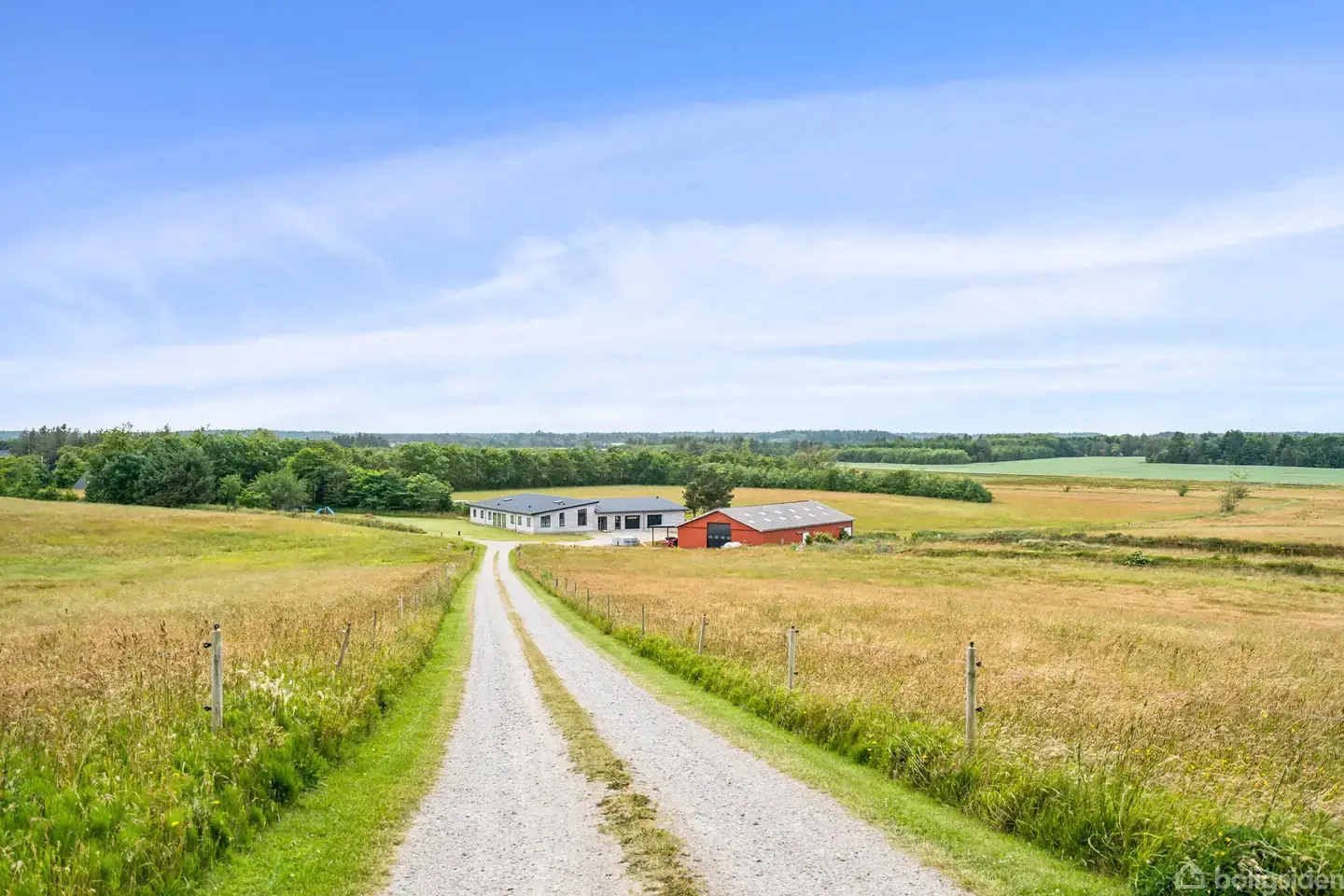 Landejendom på Engbjergvej 8, 9850 Hirtshals