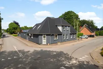 Villa på Hovedgaden 1A, 7362 Hampen