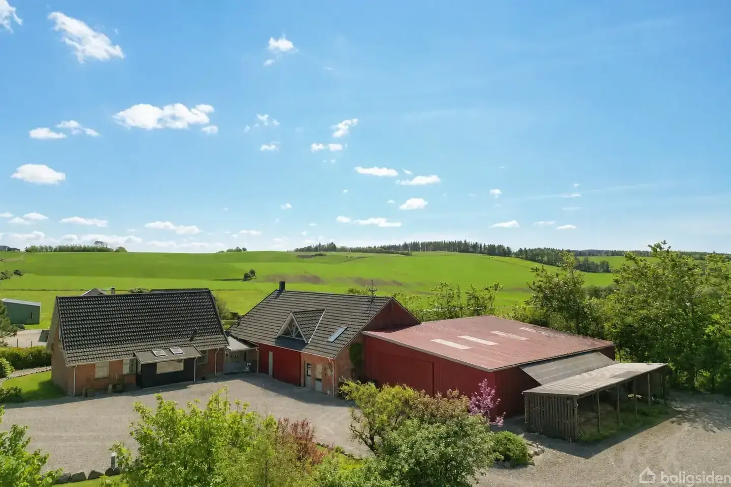 Velholdt ejendom i naturskønne omgivelser - Visning 2