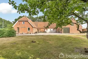 Landejendom på Randersvej 113, 8990 Fårup