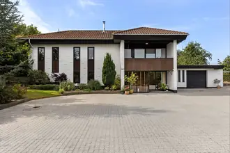 Villa på Hobrovej 337, 8920 Randers NV