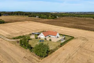 Villa på Houlbjergvej 27, Houlbjerg, 8870 Langå