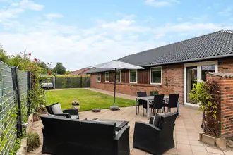 Villa på Rugmarken 9, Hjallese, 5260 Odense S