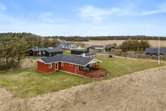 Fritidshus på Hvalrosvej 8, Lyngby, 9480 Løkken