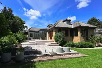Villa på Christiansholmsvej 5, 2930 Klampenborg