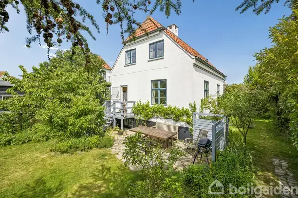 Villa på Milanovej 52, 2300 København S