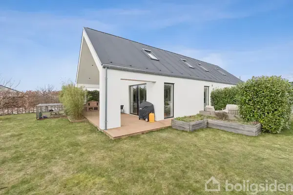 Moderne og spændende villa i Trekroner