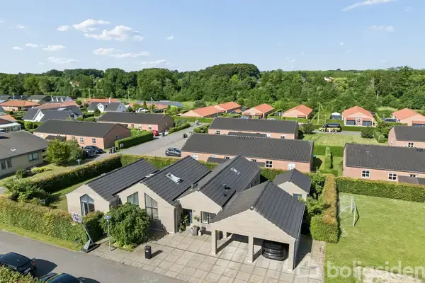 Villa på Troldhasselvej 12, 9230 Svenstrup J