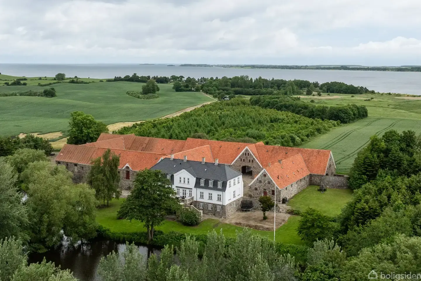 Landejendom på Nordre Skovgyde 145, 5370 Mesinge