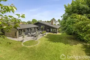 Villa på Slotsvej 27, 2920 Charlottenlund