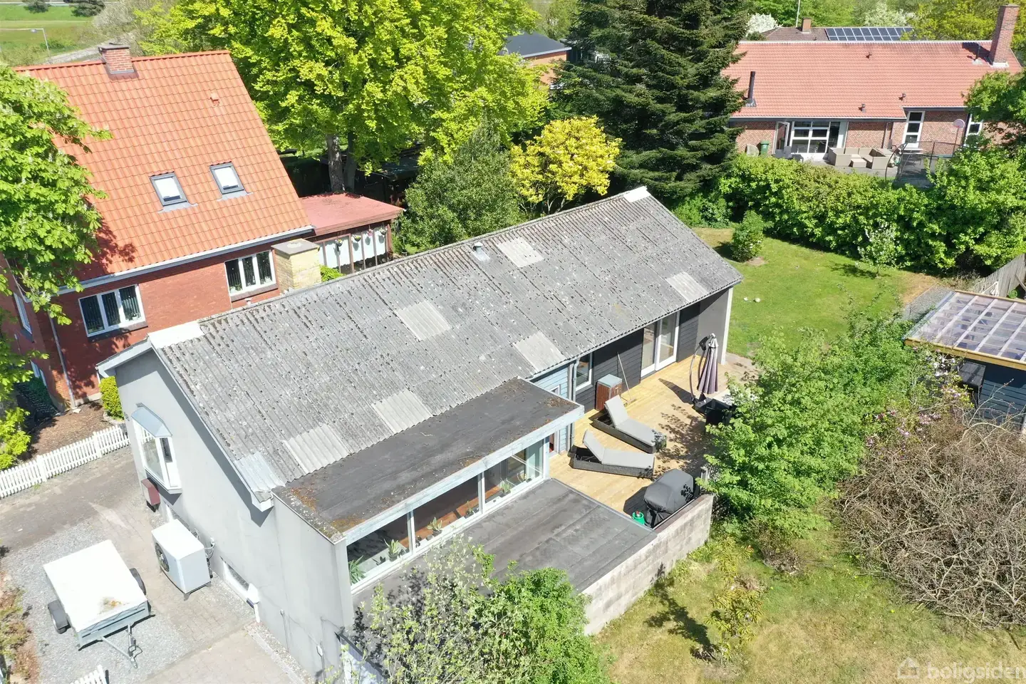 Centralt beliggende og moderniseret villa - Husk vi fremviser alle ugens dage; efter aftale - View 2