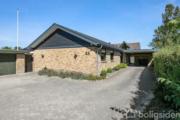 Villa på Løvsangervej 48, 9600 Aars