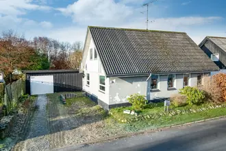 Villa på Nørkærvej 3, Søholt, 9750 Østervrå