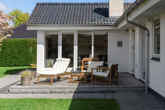 Villa på P.M. Madsens Vej 16, Hjallese, 5260 Odense S