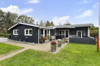 Fritidshus på Rovej 16, Lyngså, 9300 Sæby