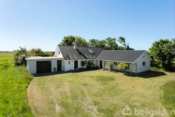Villa på Hulbakvej 132, 9480 Løkken
