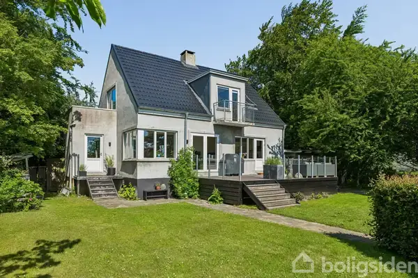 Villa på Tålforvej 2B, 8250 Egå