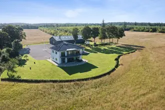 Villa på Ravnholtvej 5, Knudstrup, 8620 Kjellerup